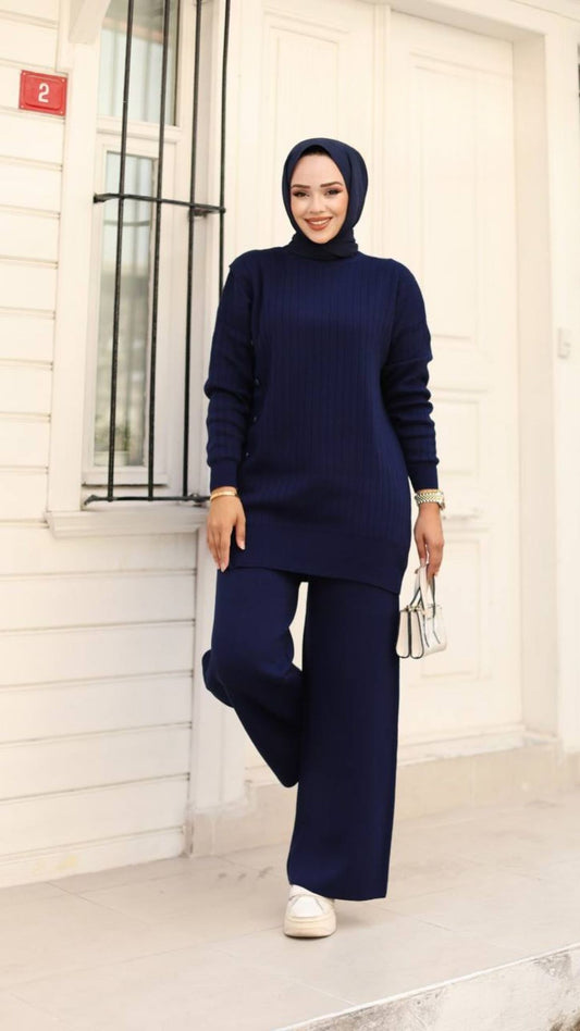 Knitted Set – Navy Blue & Brown